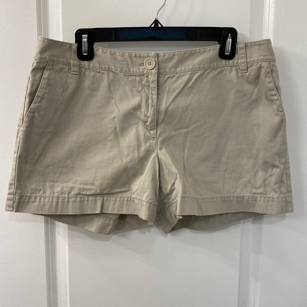 LOFT Women’s Khaki Shorts Size 10